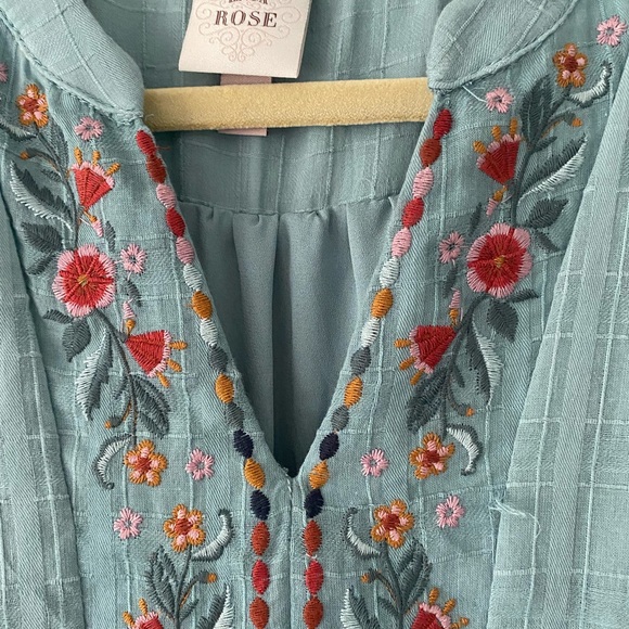 Knox Rose Blue boho inspired dress with floral detailing - Picture 2 of 2